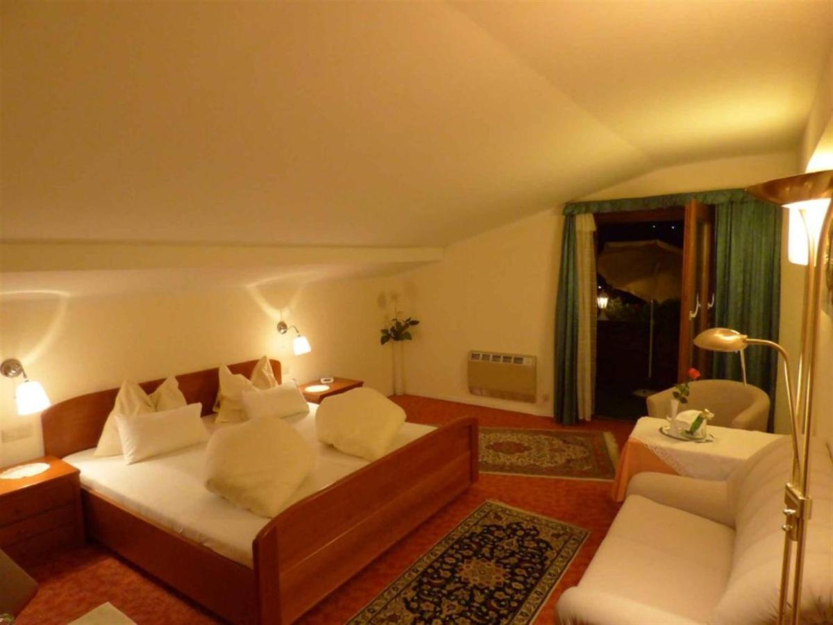 Hotel-Pension Villa Dorothy Seeboden Esterno foto