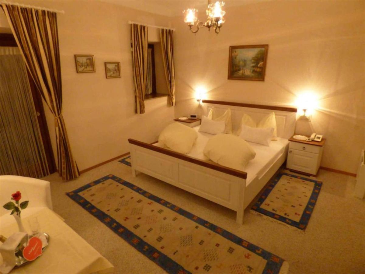 Hotel-Pension Villa Dorothy Seeboden Esterno foto